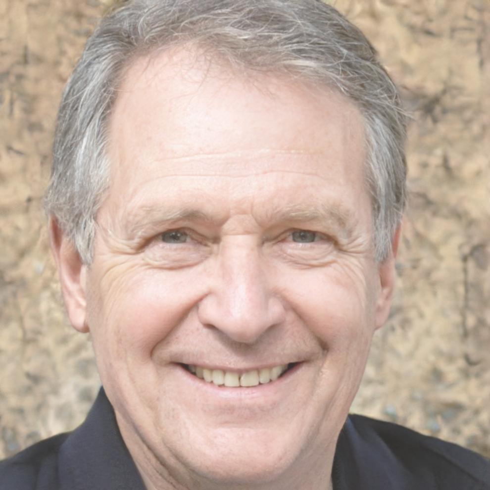 Portrait de Julien Mercier, cofondateur et expert en systèmes budgétaires
